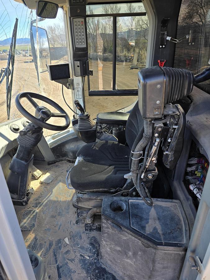 Used 2019 Liebherr L566 Wheel Loader