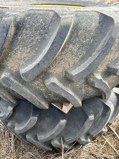 Used John Deere 4830 Sprayer w/ Aluminum Booms - 2400 hrs