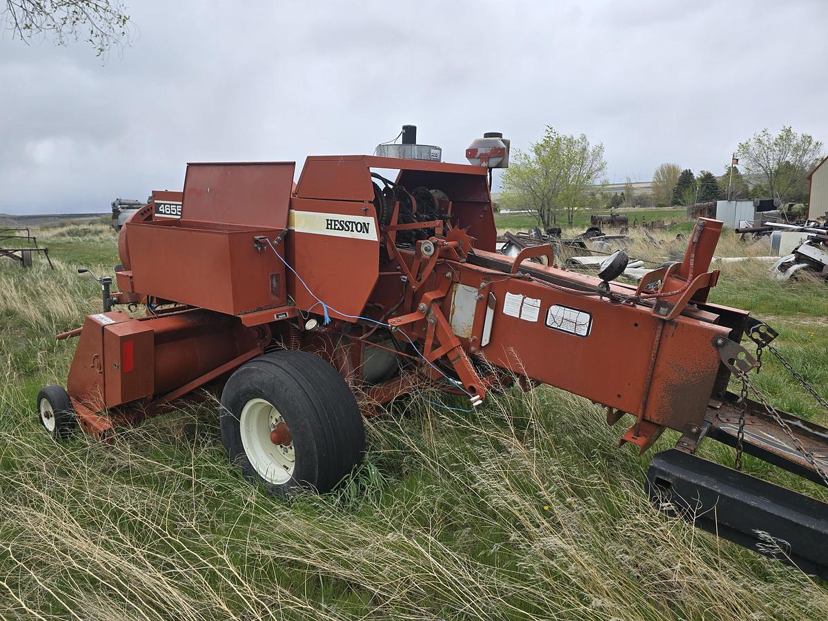 Used 1999 Hesston 4655 Baler