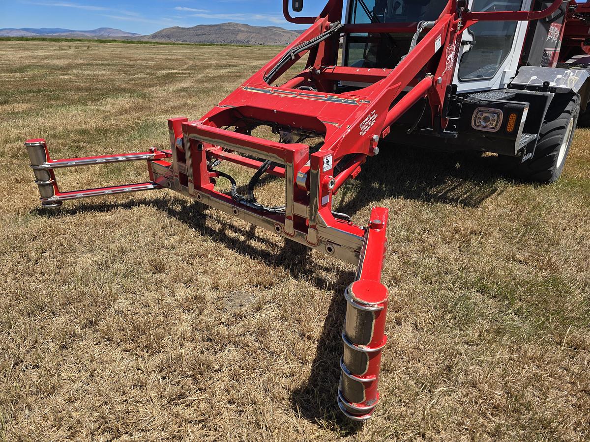 Used 2024 Stinger 8500 Bale Stacker w/ 52k Bales