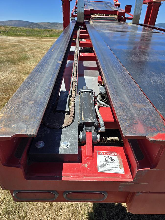 Used 2024 Stinger 8500 Bale Stacker w/ 52k Bales