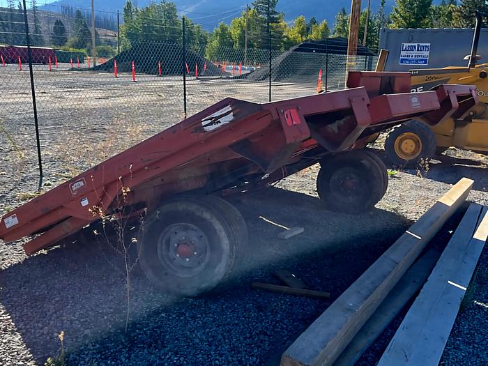 Used Hesston BA49 Bale Accumulator for 4790 Baler