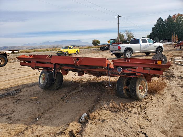 Used Hesston BA49 Bale Accumulator for 4790 Baler