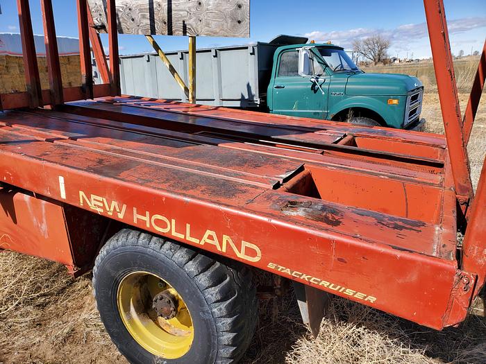Used New Holland 1049 Balewagon