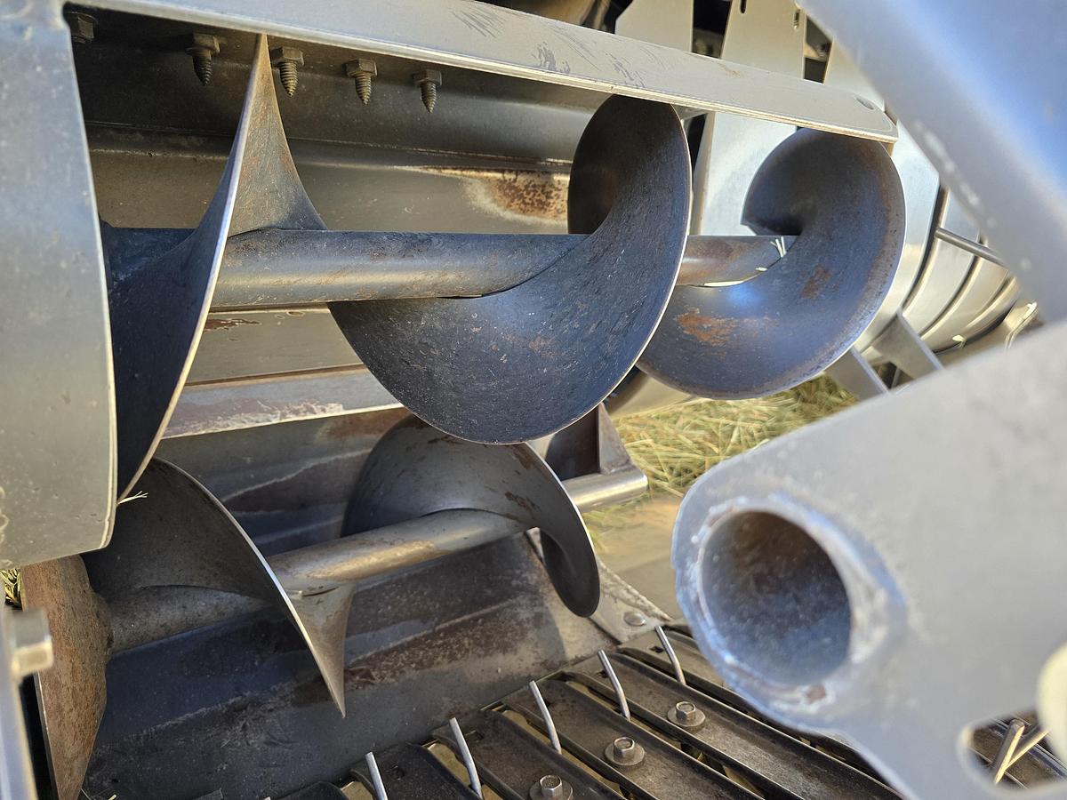 Used 2008 Massey Ferguson 2170 Baler