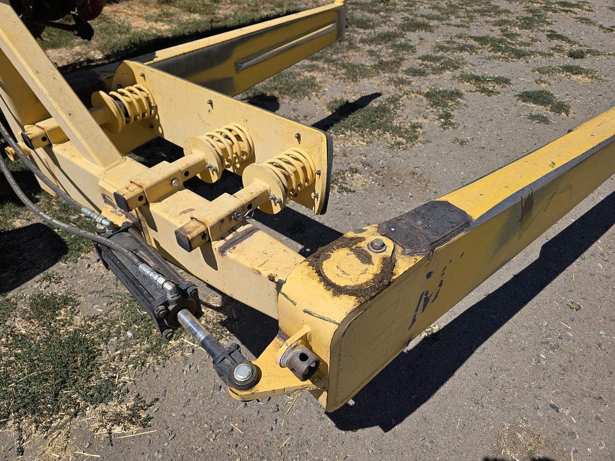 Used New Holland H9880 Balewagon w/ Big + Small Bale Clamps