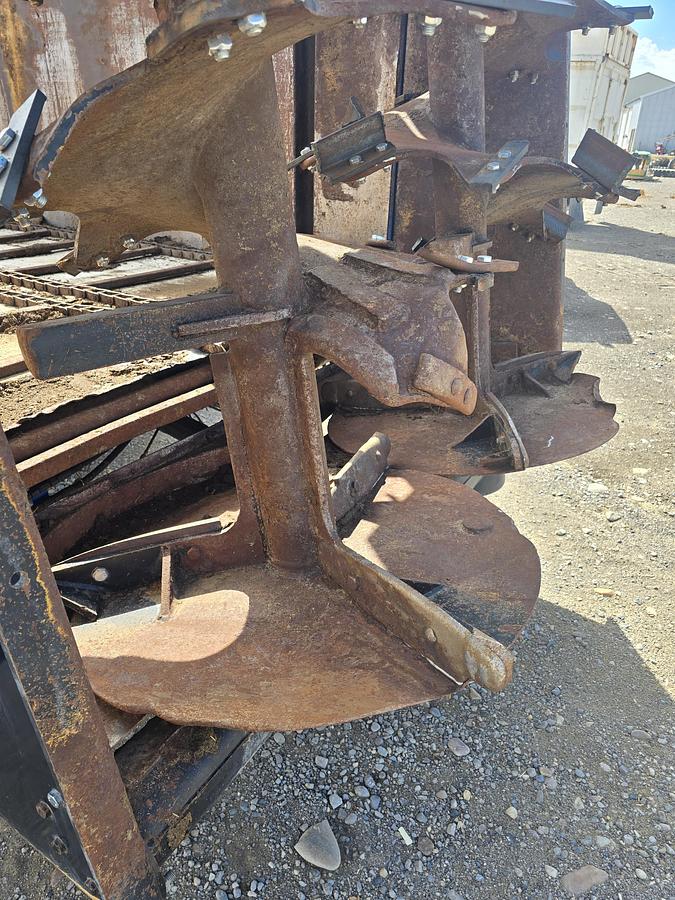 Used 2021 Artex SBX800 Manure Spreader