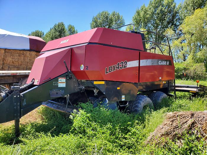 Used 2007 Case LBX432 3x4 Baler w/ Accumulator