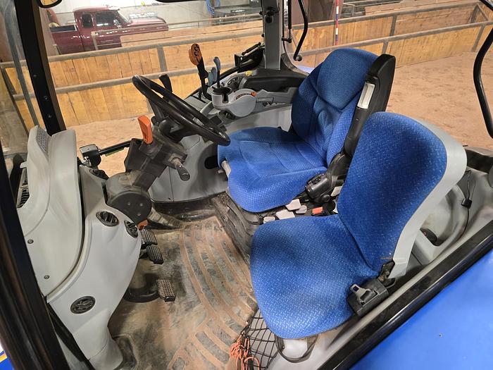 Used 2017 New Holland T6.180 Tractor w/ 1900 hrs