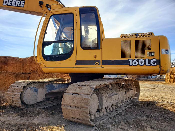 Used 2000 John Deere 160LC Excavator w/ Thumb