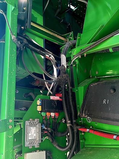 Used 2009 John Deere 9770 STS Combine ** Excellent Condition **