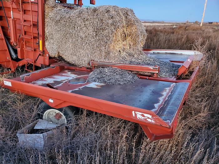 Used 2004 Hesston 4910 Baler w/ Accumulator - 4x4