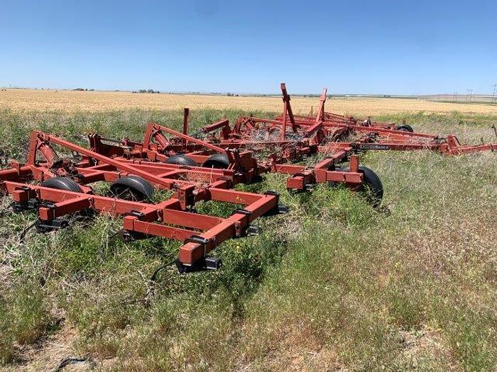 Used Case IH 5800/4300 Field Cultivator 50 ft