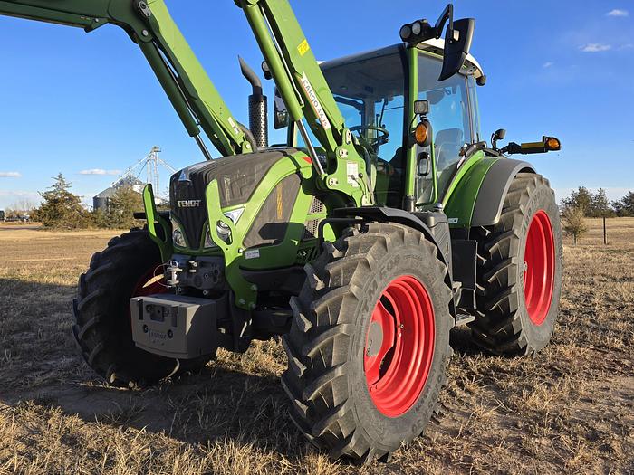 Used 2023 Fendt 514 Tractor w/ Loader - 225 hrs