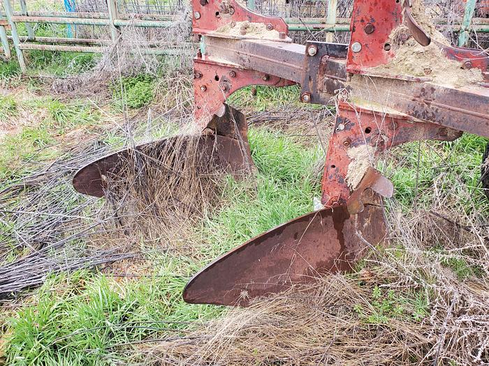 Used Ace 4 Bottom Roll-Over Plow