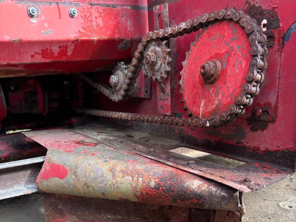 Used Case 1083 Corn Header - 8R30