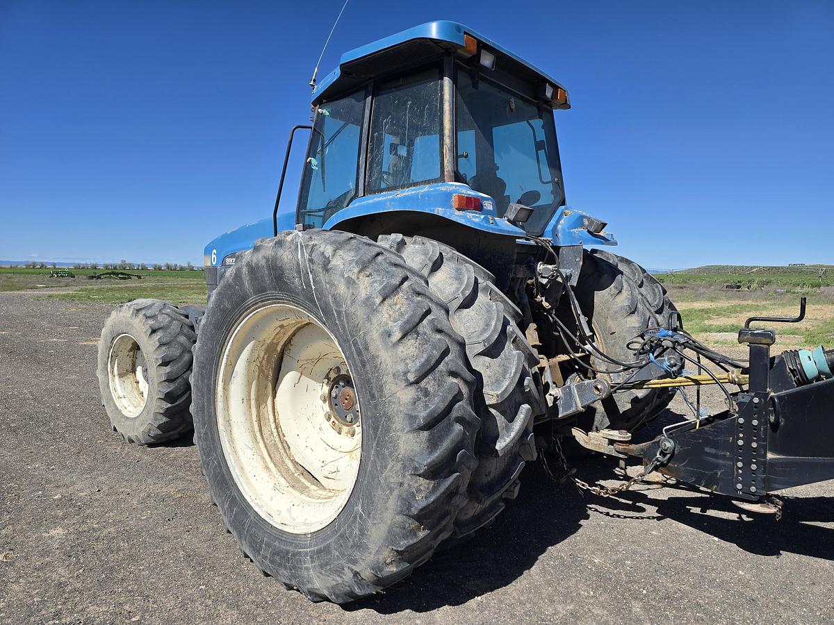 Used ** Going to Auction ** Ford Genesis 8970 Tractor