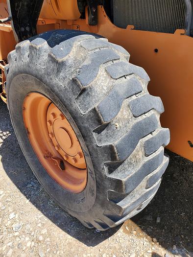 Used Case 521D Wheel Loader w/ 3000 hrs