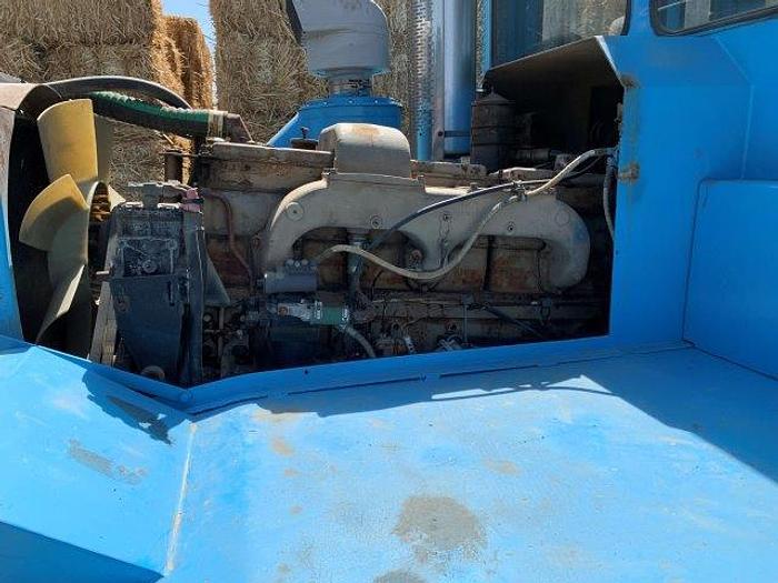 Used 1980 Hay Hog Hay Squeeze