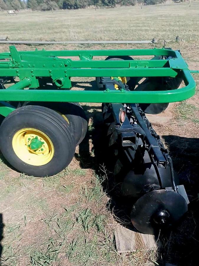 Used 15' John Deere 215 Tandem Disk