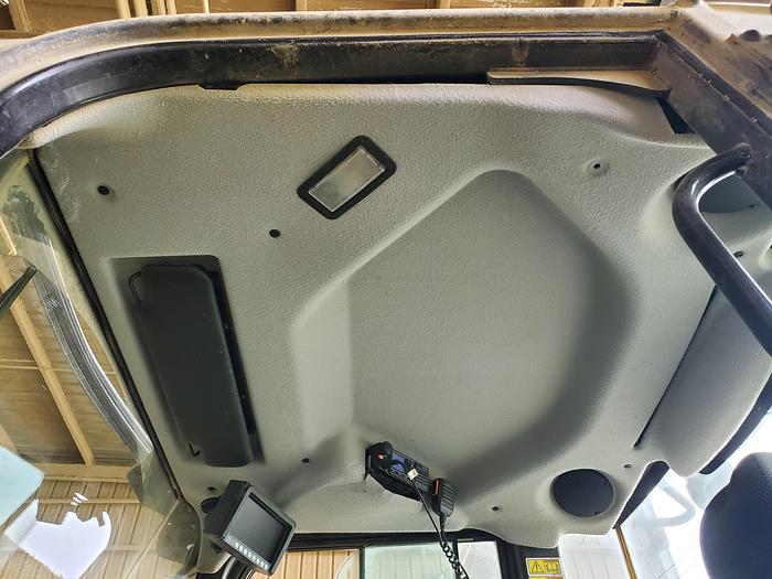 Used 2022 Caterpillar 910 Wheel Loader