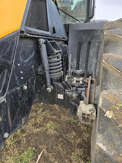 Used 2017 JCB Fastrac 8330 Tractor w/ 3800 hrs