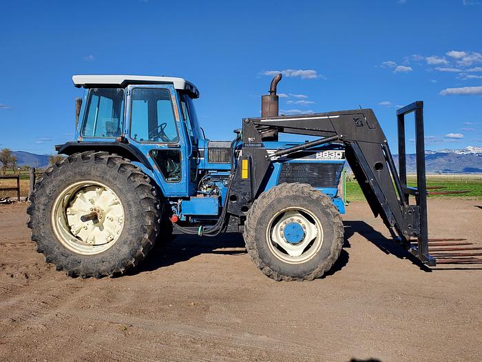 Used 1991 Ford 8830 Tractor w/ Loader