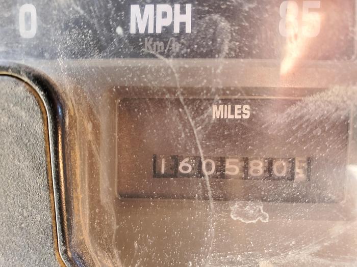 Used 2000 International 4900 Dump Truck