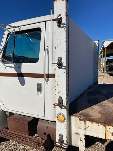 Used 20' International 4700 Flatbed Truck