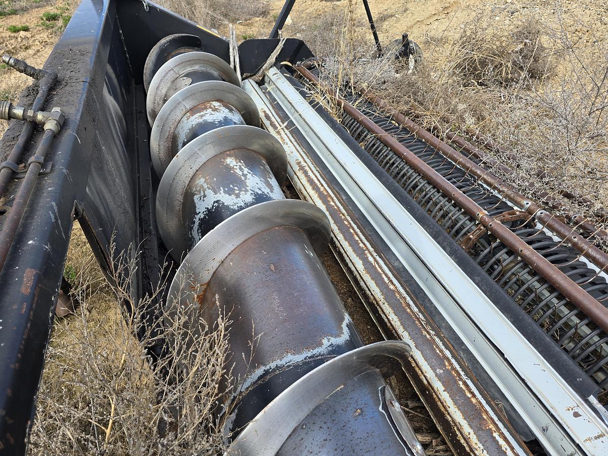 Used 22' Convey-All Pickup Header