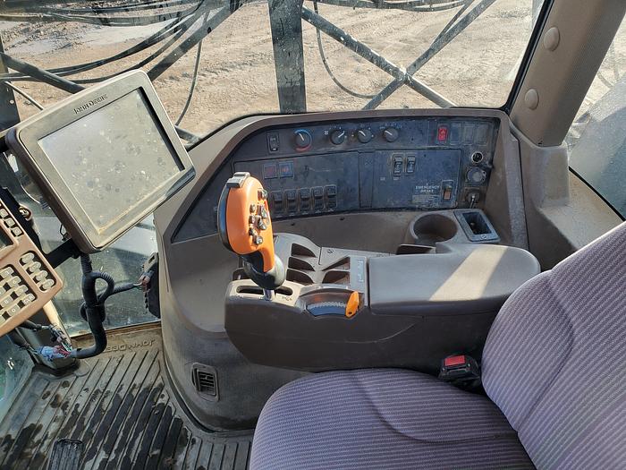 Used 2006 John Deere 4920 Sprayer w/ 4000 hrs