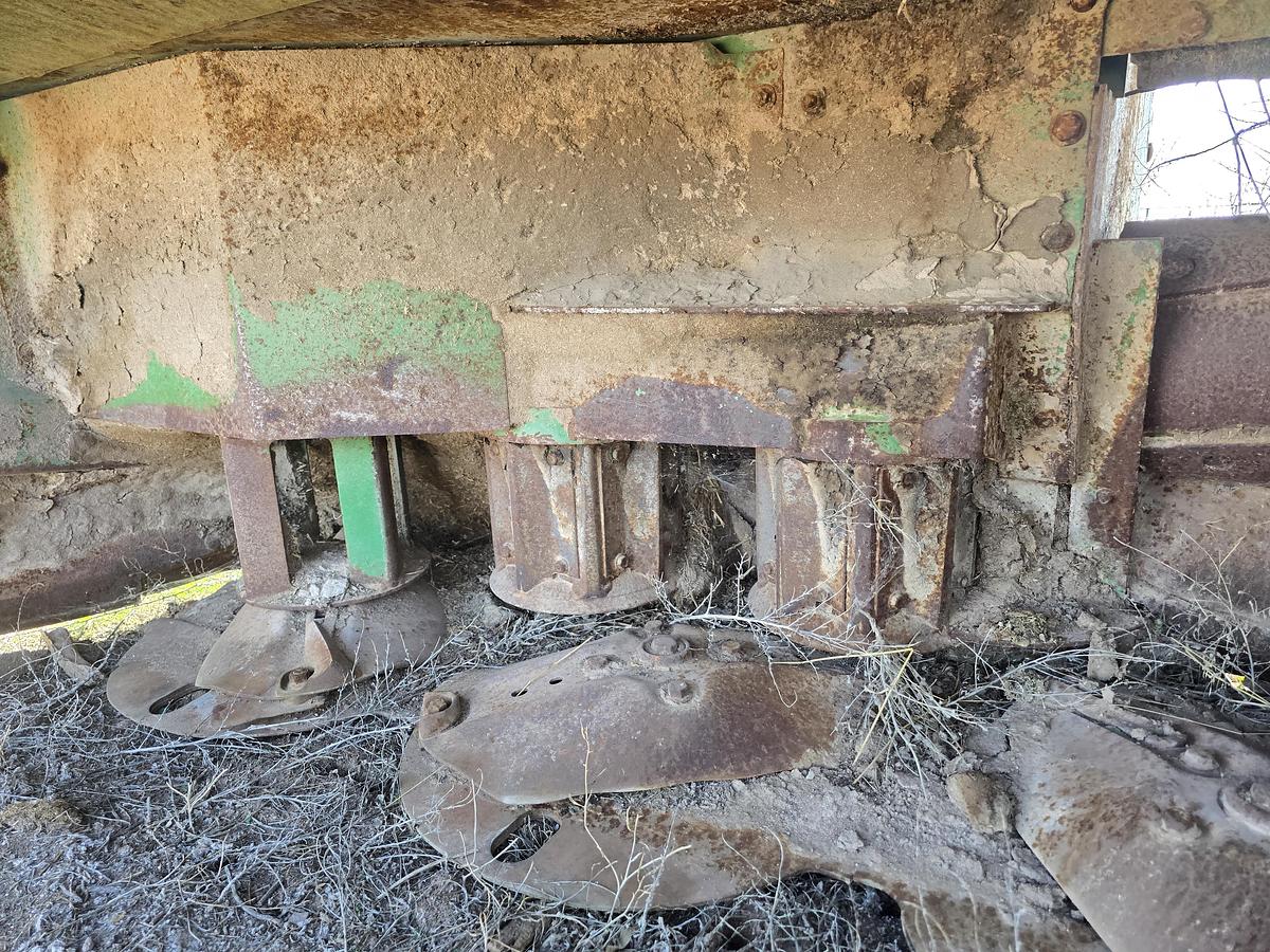 Used 2007 John Deere 995 Rotary Header