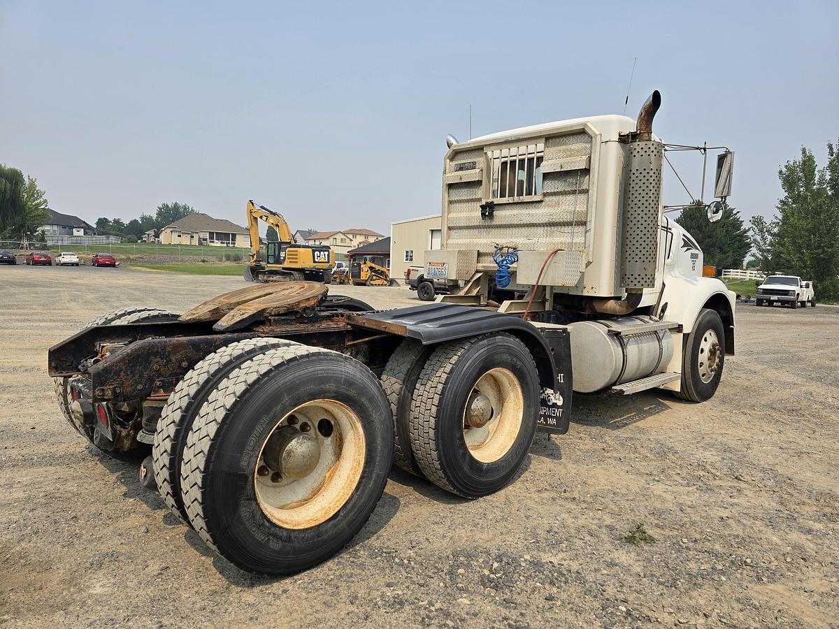 Used 2004 Kenworth T800 Truck w/ 330k Miles