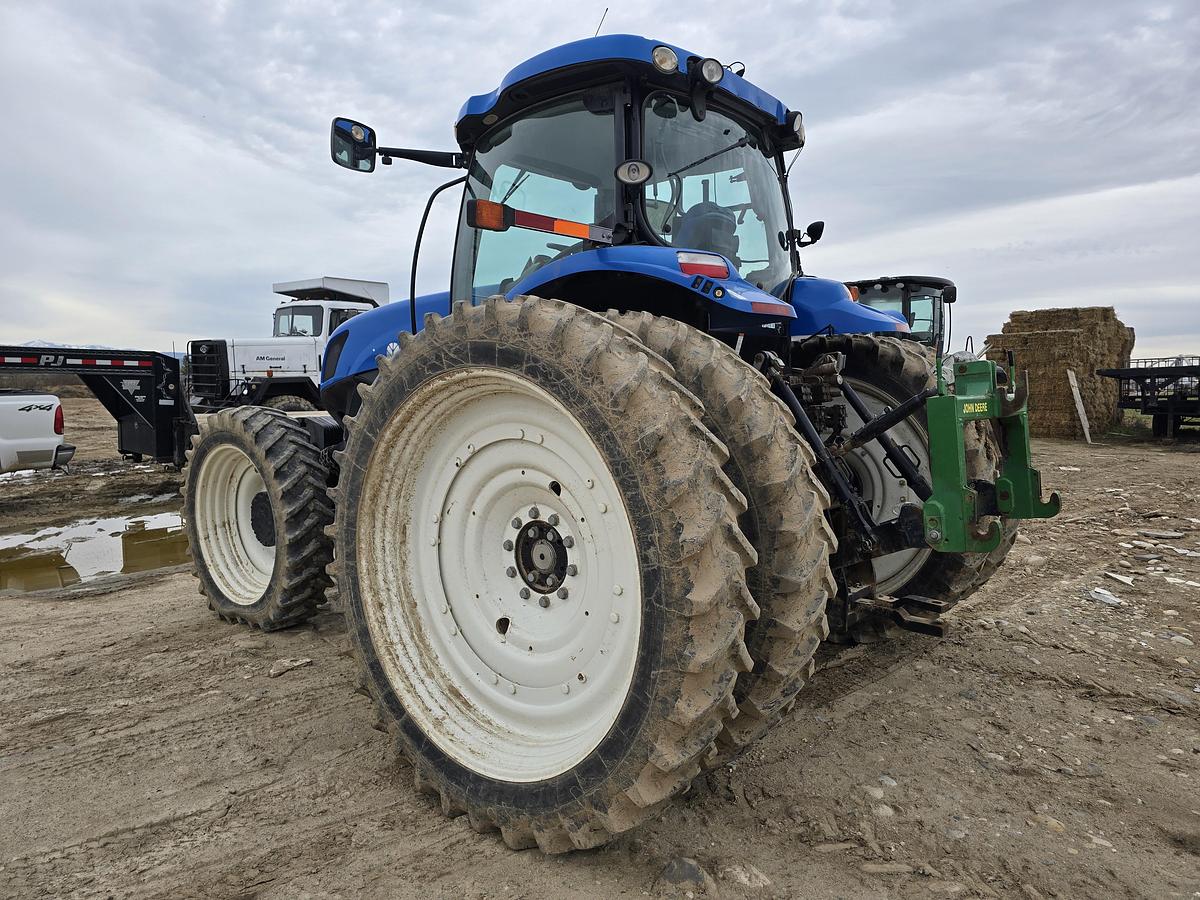 Used New Holland T7.250 Tractor w/ CVT - 3300 hrs