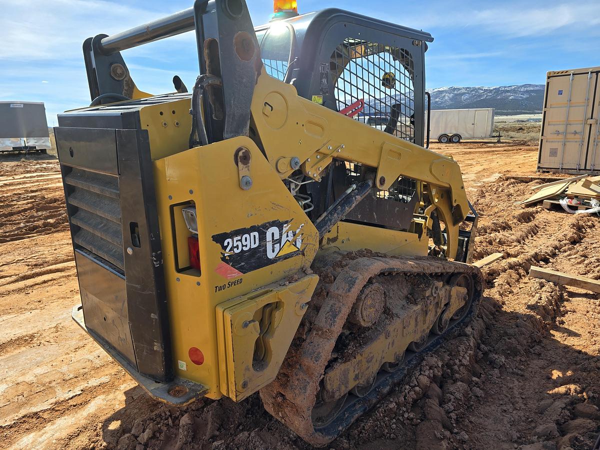 Used 2017 Caterpillar 259D Skid Steer w/ 2400 hrs