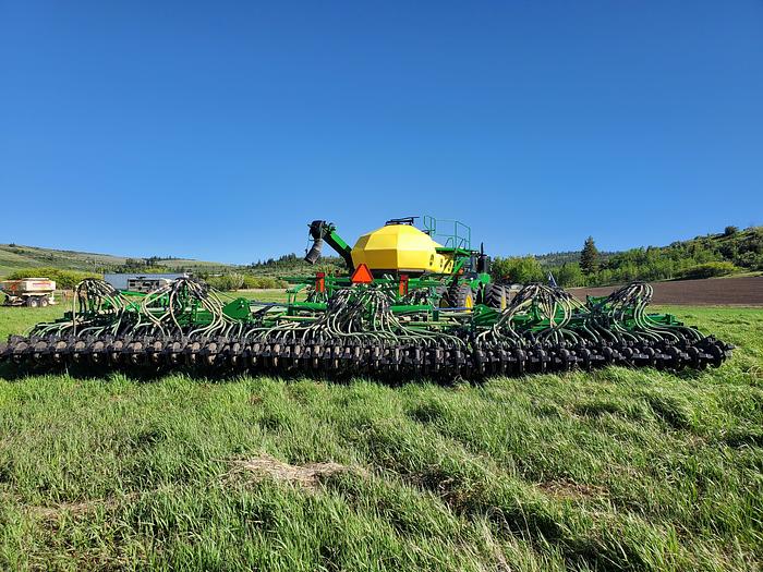 Used 2021 John Deere 730 / 1910 Air Drill