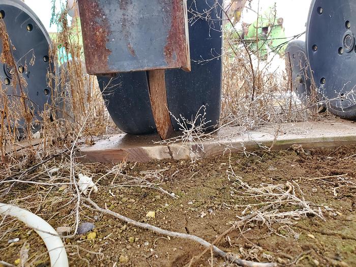 Used 8r22 John Deere 1730 Planter w/ Hyd Drive