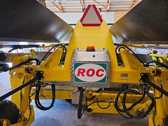 Used 30' ROC RT1000 Hay Merger