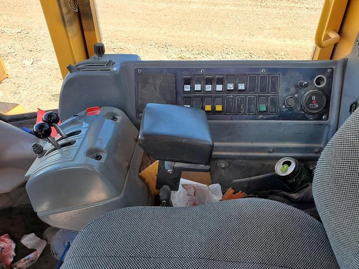 Used 1999 Volvo L220D Wheel Loader