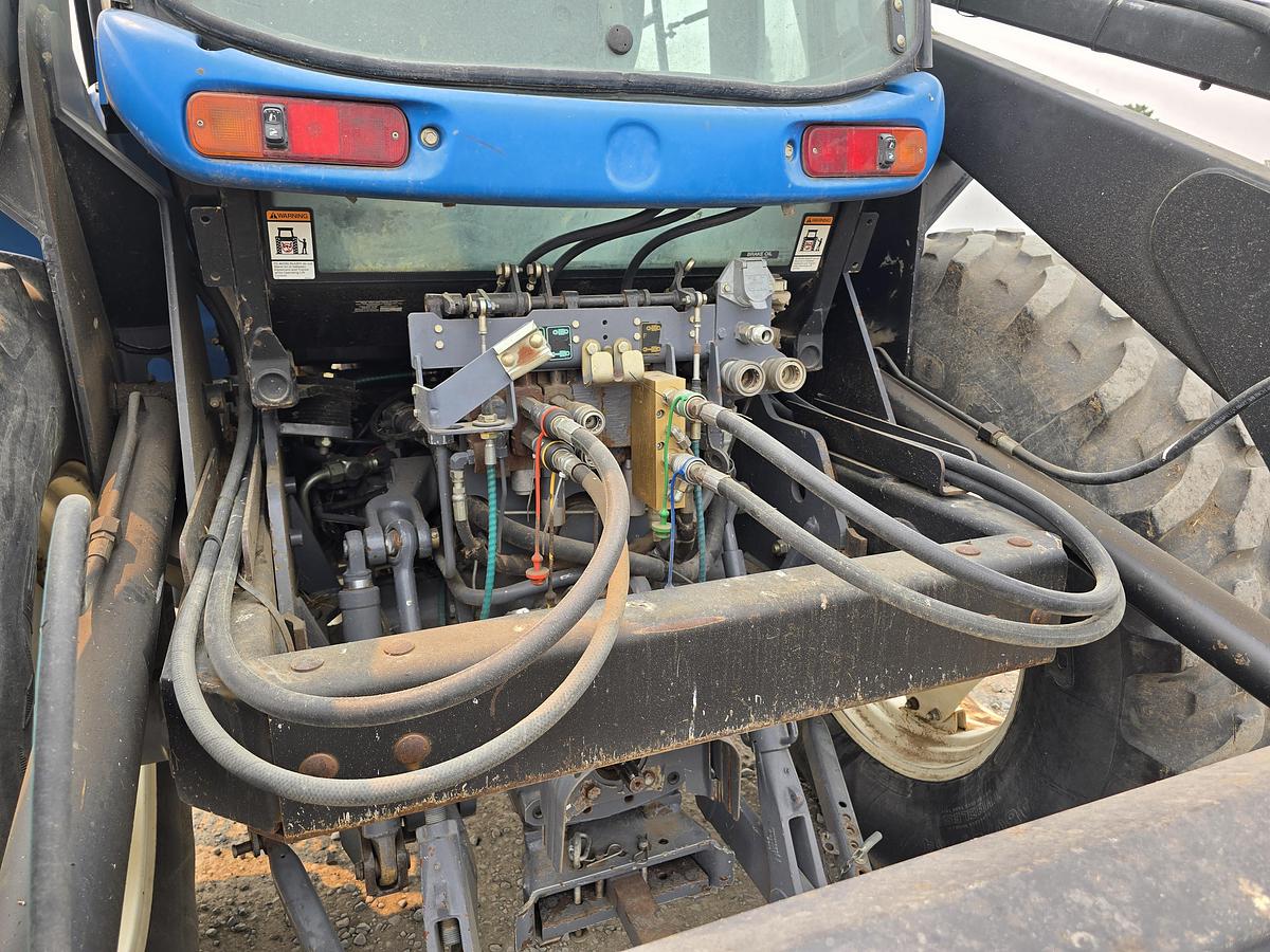 Used New Holland TV140 Bi-Directional Tractor w/ 3200 hrs
