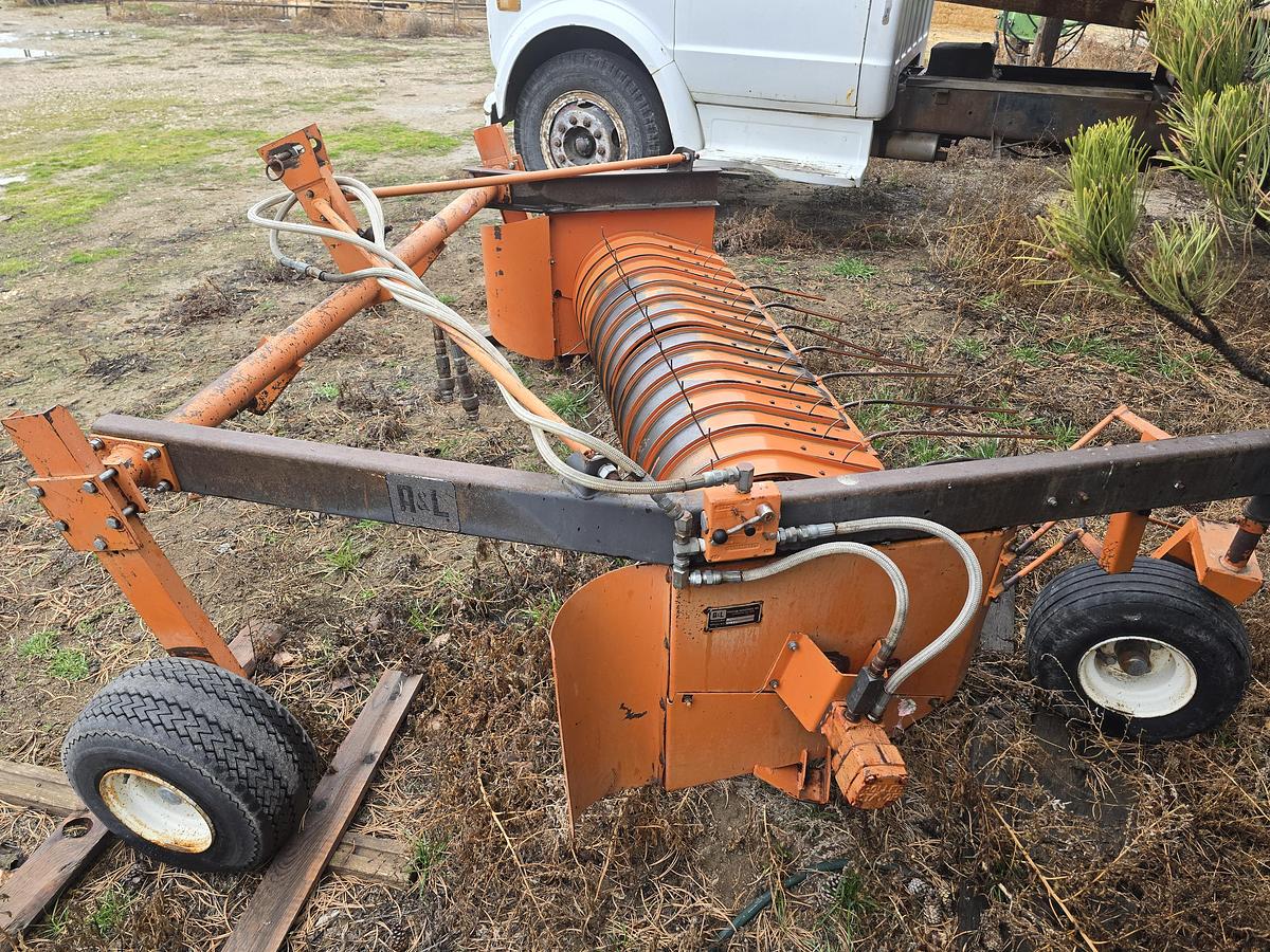 Used A&L Hay Inverter / Fluffer
