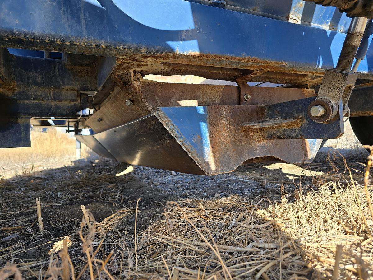 Used Oteco A100 Pivot Track Filler