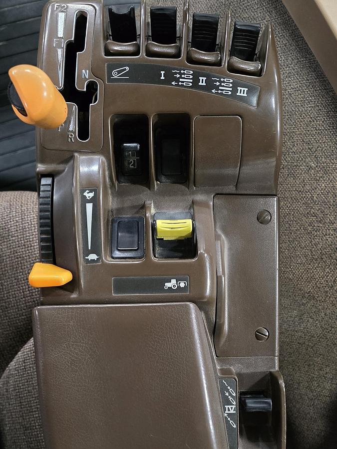 Used 2008 John Deere 8330 Tractor w/ 8000 hrs