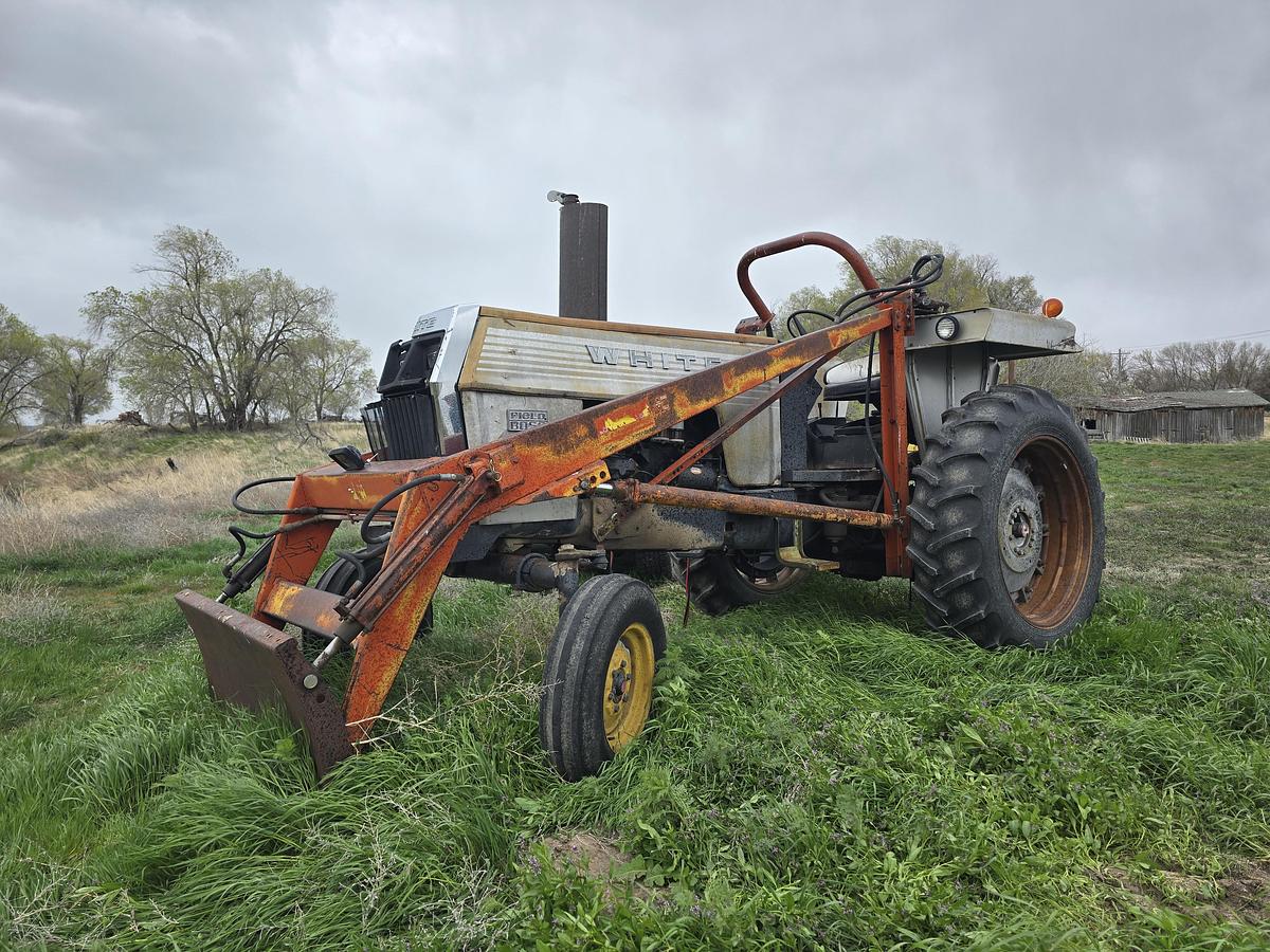 Used White 2-85 Tractor w/ Loader + Grapple
