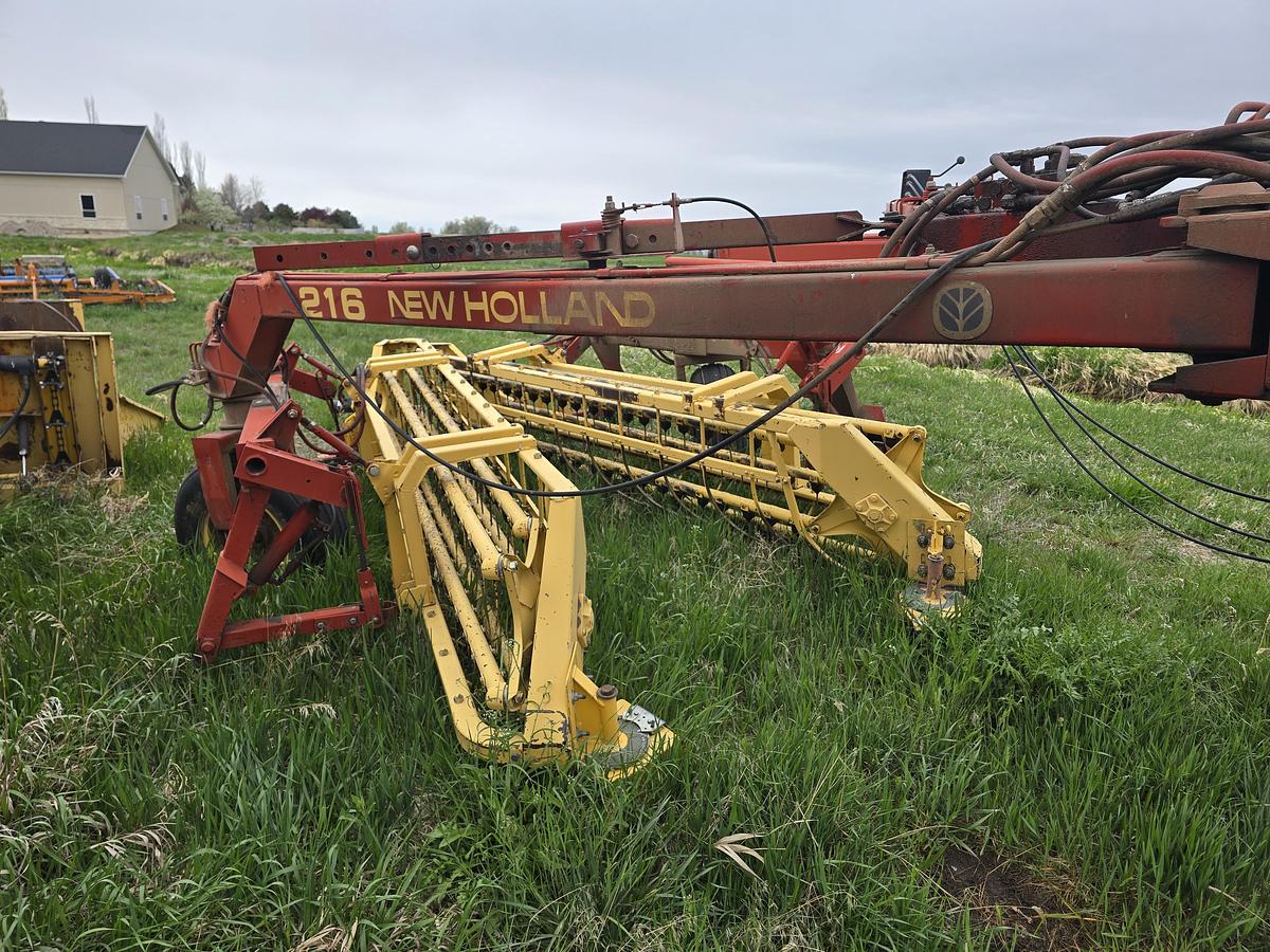 Used New Holland 216 Rake