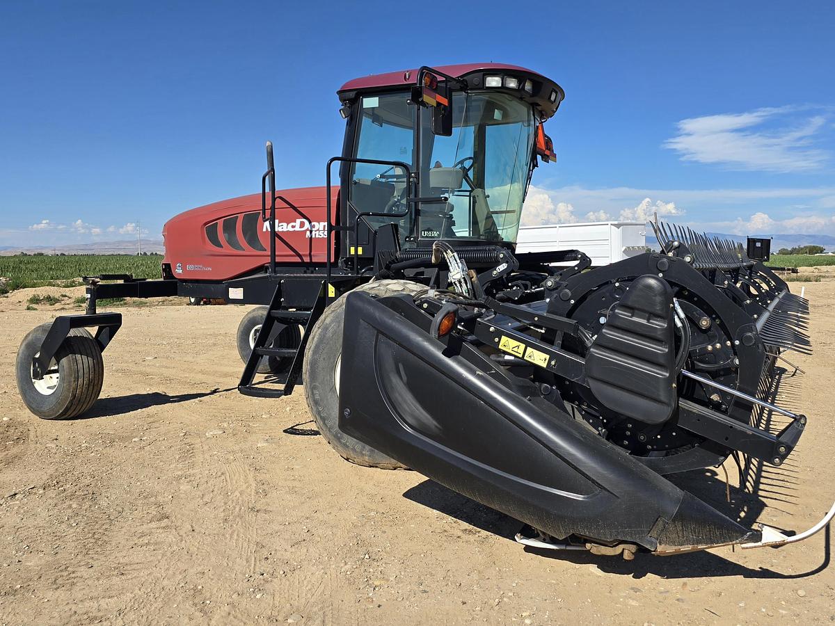 Used 20' MacDon M155 Windrower w/ Draper Head for Grass / Mint