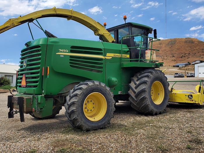 Used 2009 John Deere 7450 Forage Harvester w/ 2 Headers