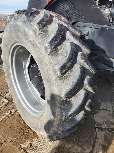 Used 2014 Case IH Magnum 250 CVT Tractor w/ 1900 hrs