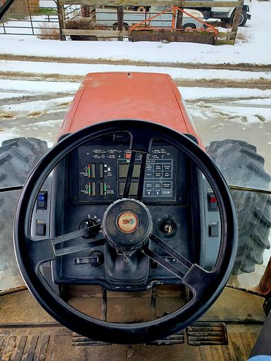 Used 1990 Case 7130 Tractor w/ 10000 hrs