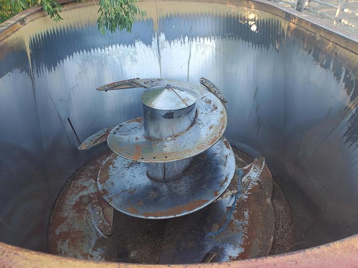 Used Jay-Lor 500 Vertical TMR Mixer